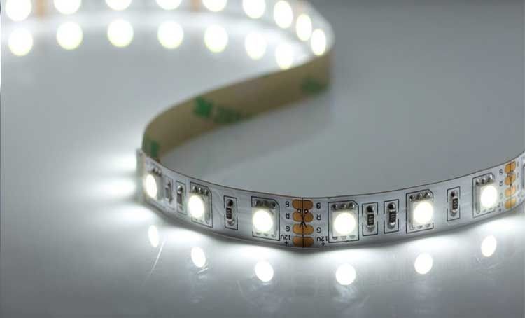 Світлодіодна LED стрічка PROLUM&trade; 12V; 5050\60; IP20; Series "S" 320030 купити в Харкові, Україні: ціна, відгуки, характеристики