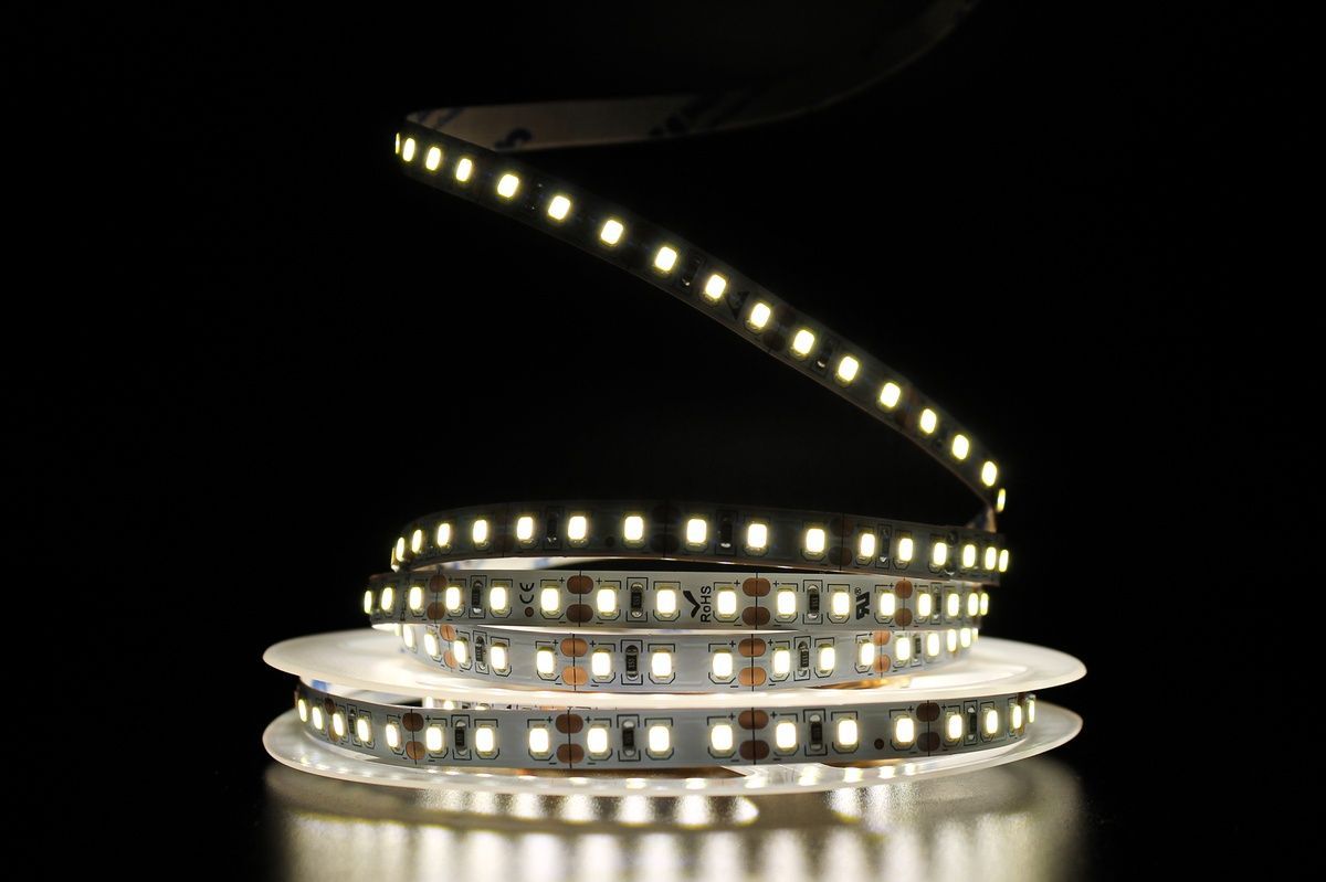 Світлодіодна LED стрічка PROLUM&trade; 12V; IP20; Series "SG" High Lumen 320127-S купити в Харкові, Україні: ціна, відгуки, характеристики