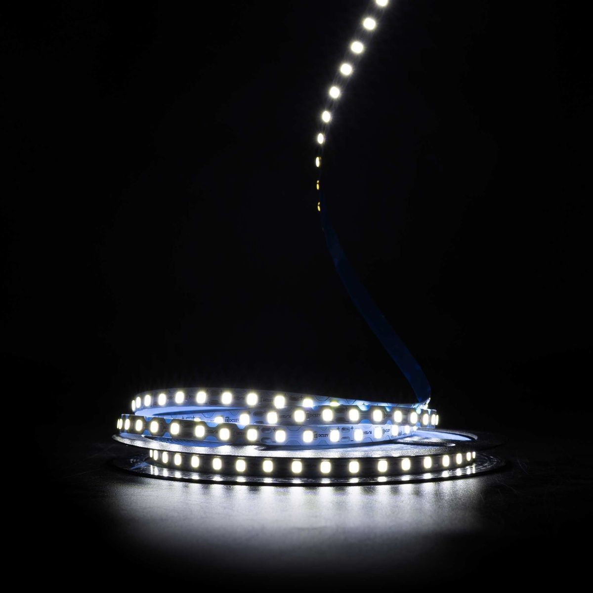 Світлодіодна LED стрічка PROLUM&trade; 12V; IP20; 2835\120; S-TYPE; Series "S" 320141  купити в Харкові, Україні: ціна, відгуки, характеристики