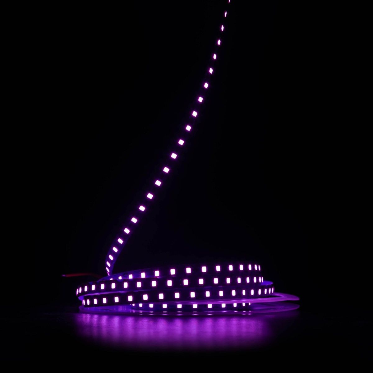 Світлодіодна LED стрічка PROLUM&trade; 12V; IP20; 2835\120; S-TYPE; Series "S" 320109 купити в Харкові, Україні: ціна, відгуки, характеристики