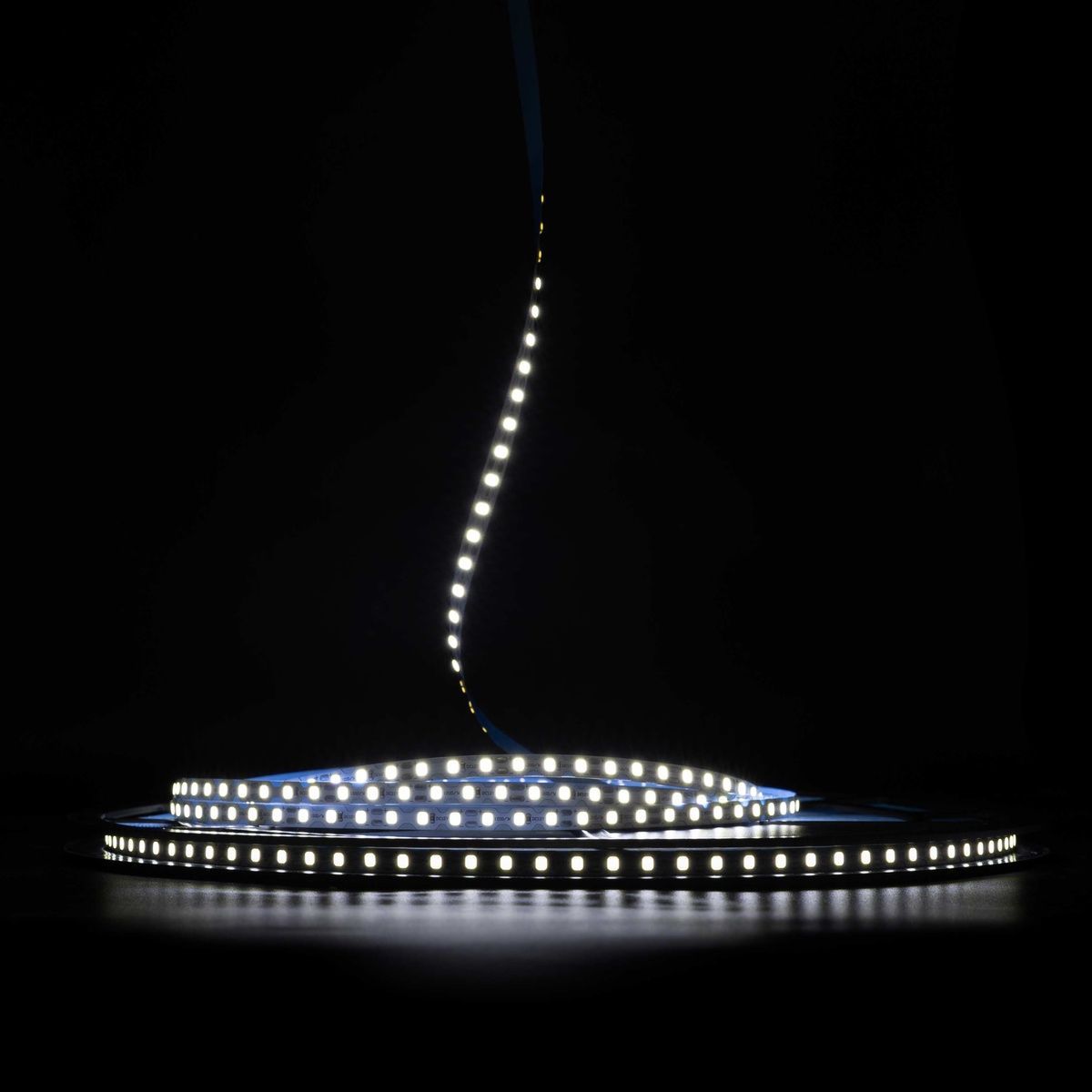 Светодиодная LED лента PROLUM&trade; 12V; IP20; 2835\120; 6ММ; 50M; S-TYPE; Series "S" 320142 купить в Харькове, Украине: цена, отзывы, характеристики