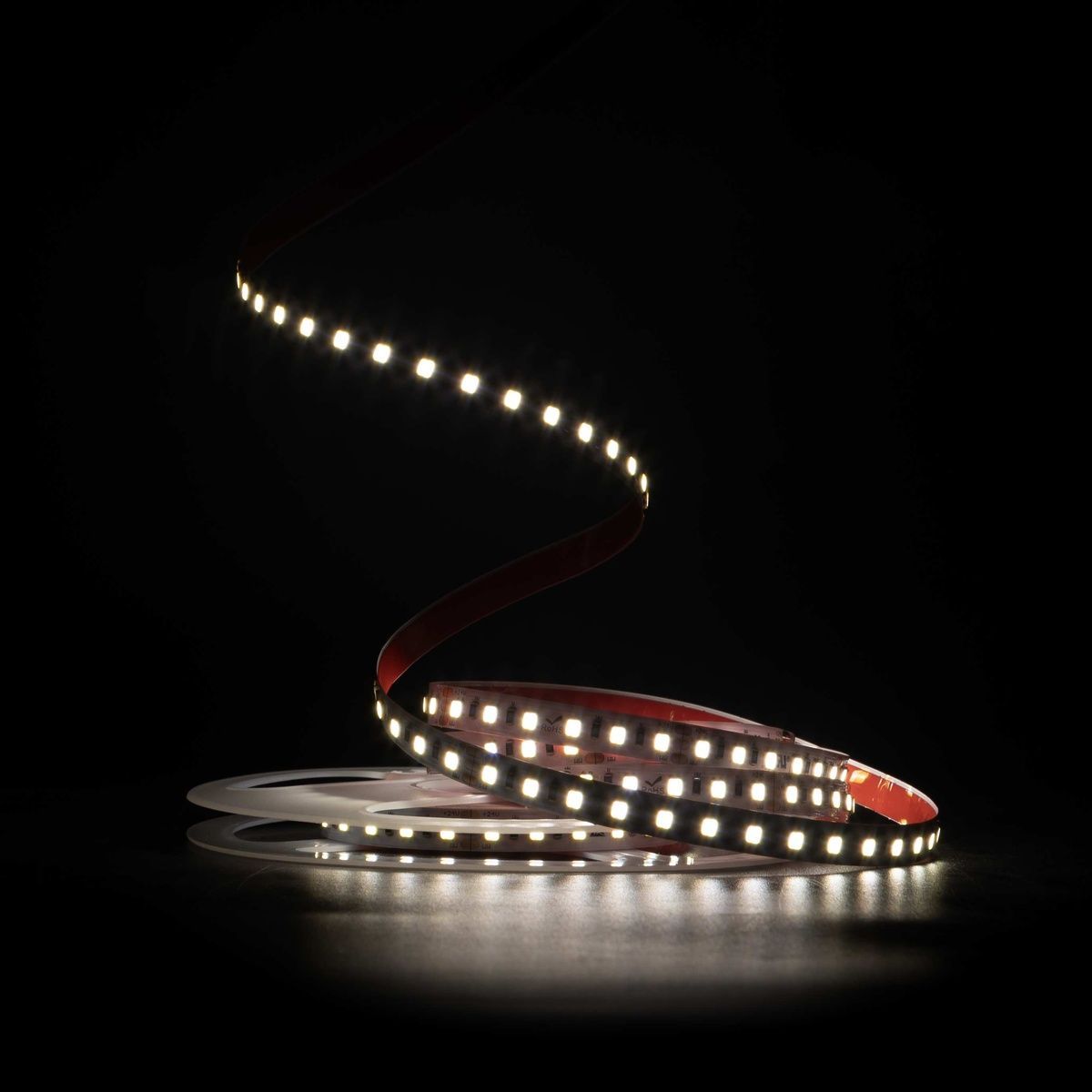 Світлодіодна LED стрічка PROLUM 24V 2835\120 IP20 Series "SG" Білий+Тепло-Білий (2700-6500K) 350051 купити в Харкові, Україні: ціна, відгуки, характеристики