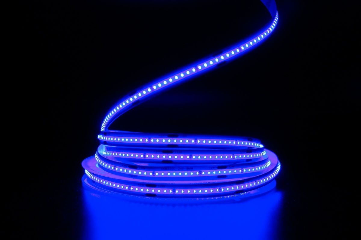 Светодиодная LED лента PROLUM&trade; 24V; СОВ; 320; LED; IP20; Series "PRO" 350006-S купить в Харькове, Украине: цена, отзывы, характеристики