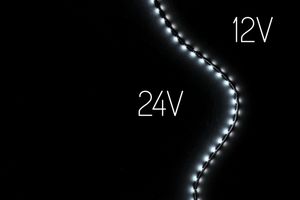 Сравнение светодиодных лент 12В и 24В: какая предлагает лучшую яркость и энергоэффективность?