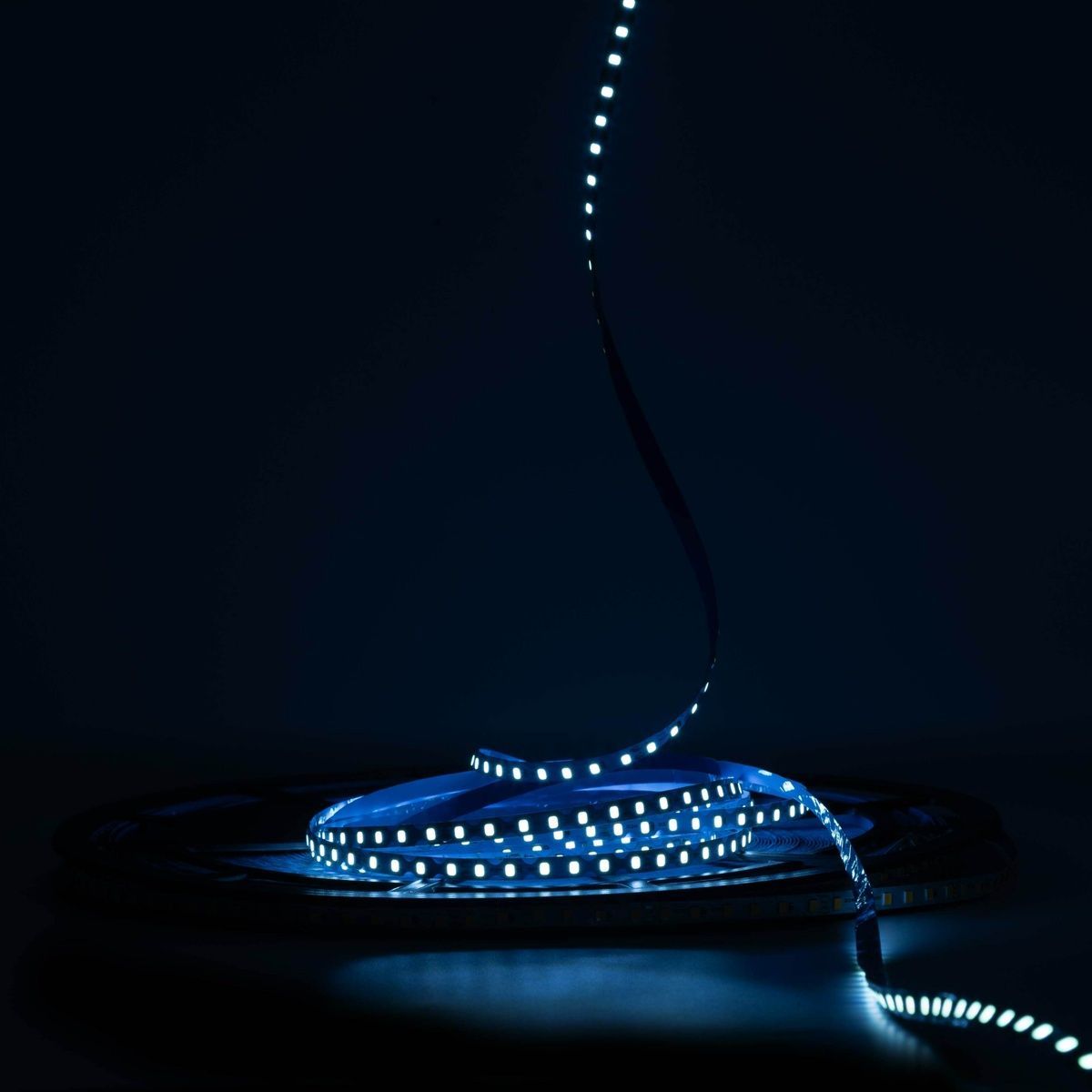 Светодиодная LED лента PROLUM&trade; 12V; IP64; 2835\110; Spray; 6ММ; S-TYPE; Series "SG" 320161 купить в Харькове, Украине: цена, отзывы, характеристики
