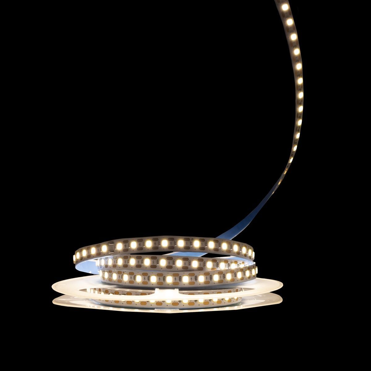 Світлодіодна LED стрічка PROLUM&trade; 12V; 2835\120; IP20; Series "S" 320021-S купити в Харкові, Україні: ціна, відгуки, характеристики