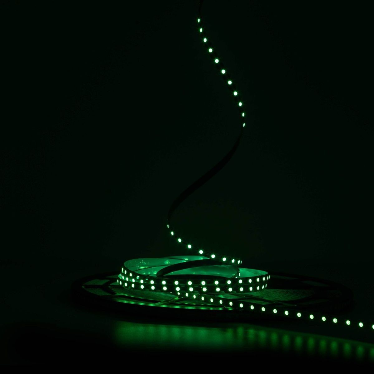 Світлодіодна LED стрічка PROLUM&trade; 12V; IP20; 3535\84; S-TYPE; Series "S" 320134-S купити в Харкові, Україні: ціна, відгуки, характеристики
